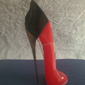 Carolina Herrera Very Good Girl 1.7oz